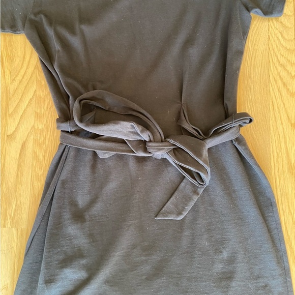 Vince Short Sleeve Waist Tie Dress size medium - Picture 6 of 12